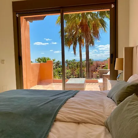Seaview Penthouse In New Golden Mile Apartment *