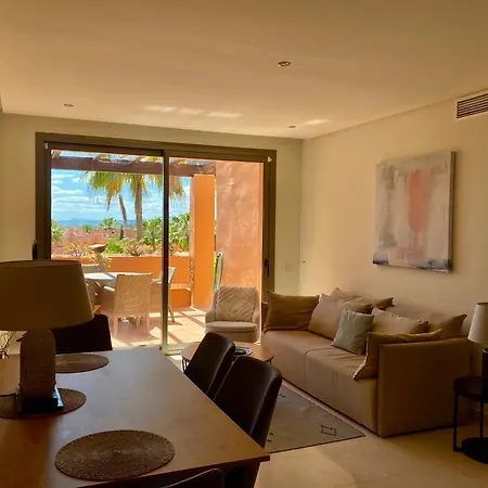 Seaview Penthouse In New Golden Mile Estepona